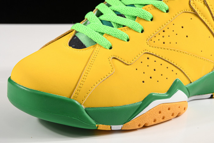 Air Jordan 7 Retro "Oregon Ducks PE" AT3375-300