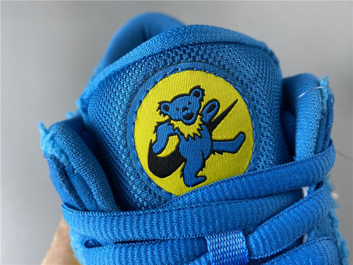 Grateful Dead x Nike SB Dunk Low “Blue Bear” CJ5378-400