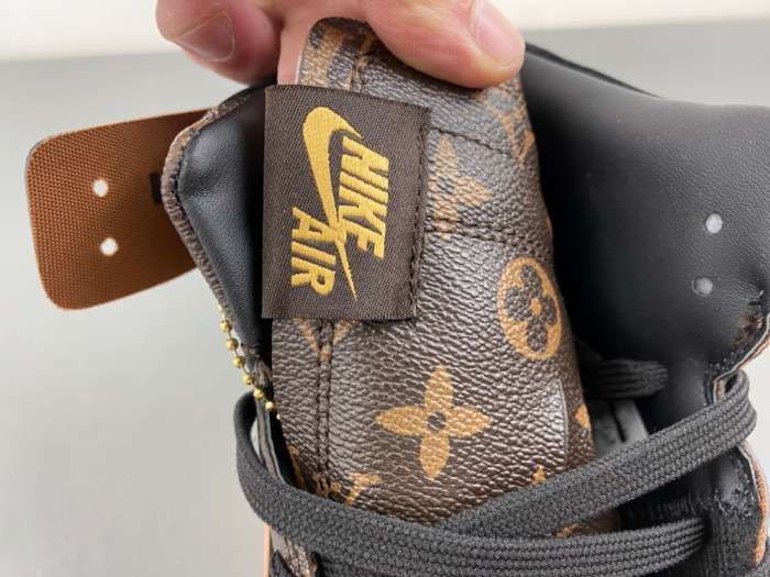 OFF-WHITE x Air Jordan 1 LV