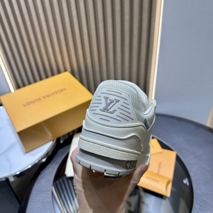 L&V SNEAKERS