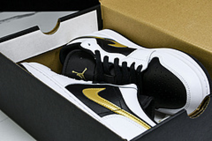 Air Jordan 1 Low 553558-172