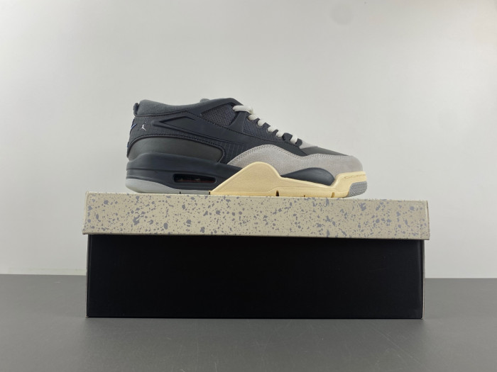 Air Jordan 4 RM FQ7938-002