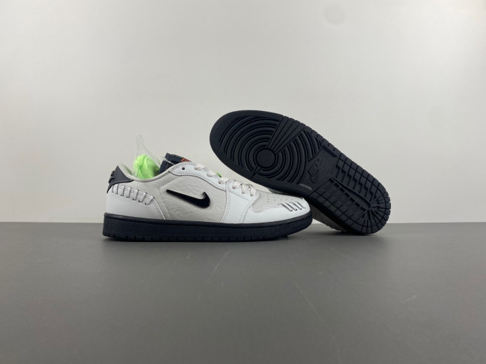 Air Jordan 1 Low HM3689-001