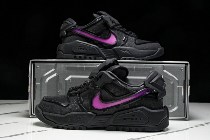 RTFKT x Nike Dunk Genesis 