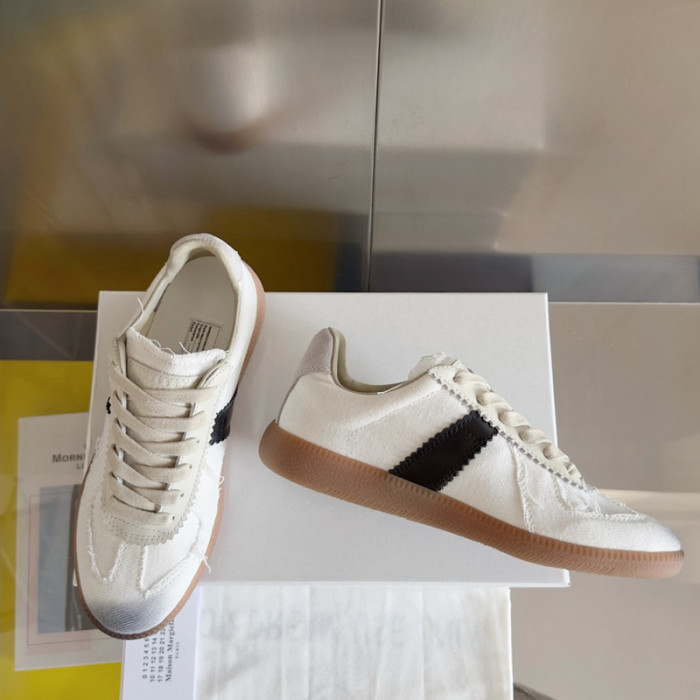 ma*s*n Ma*i*laa shoes