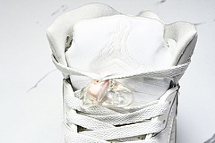 Air Jordan 5 Retro "Light Orewood Brown" HF3183-001