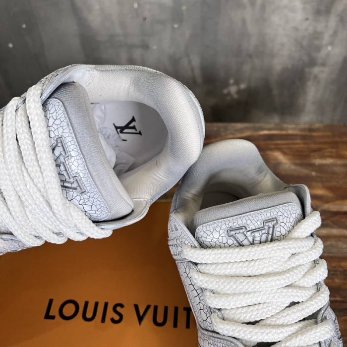 L&V SNEAKERS