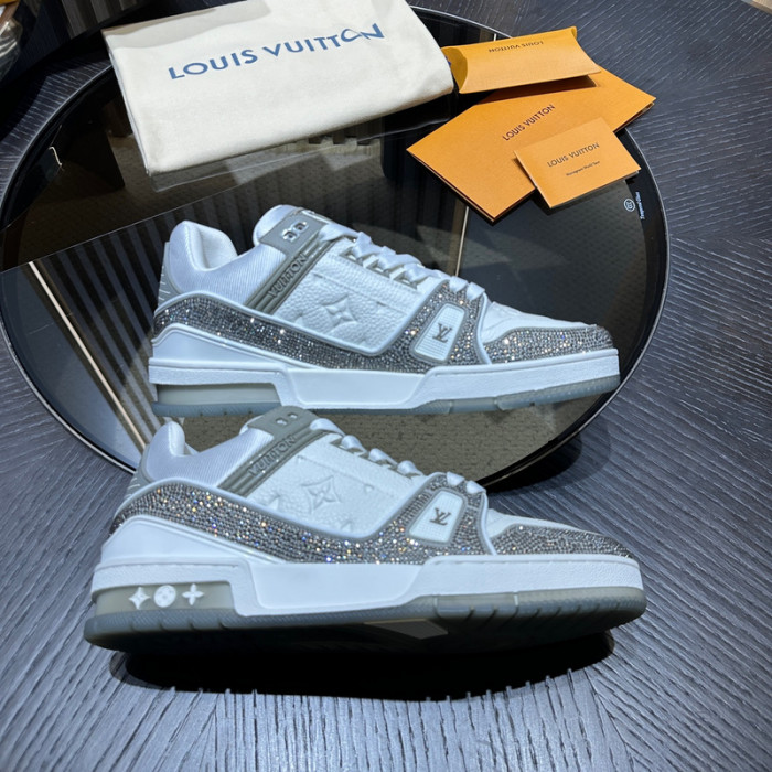 L&V SNEAKERS