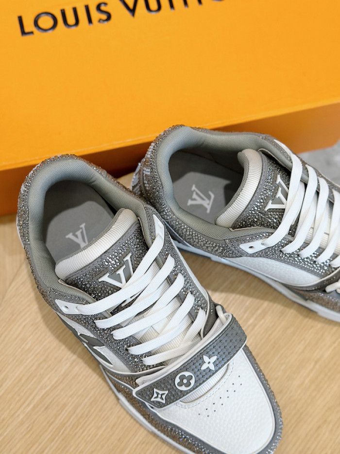 L&V SNEAKERS