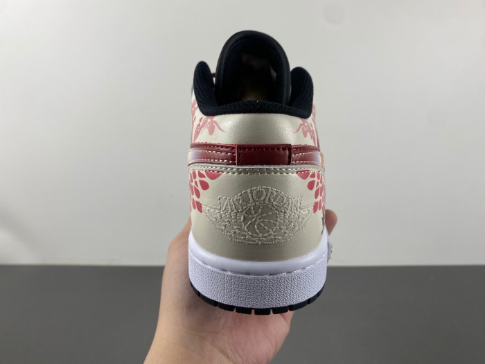 Air Jordan 1 Low 553558-132