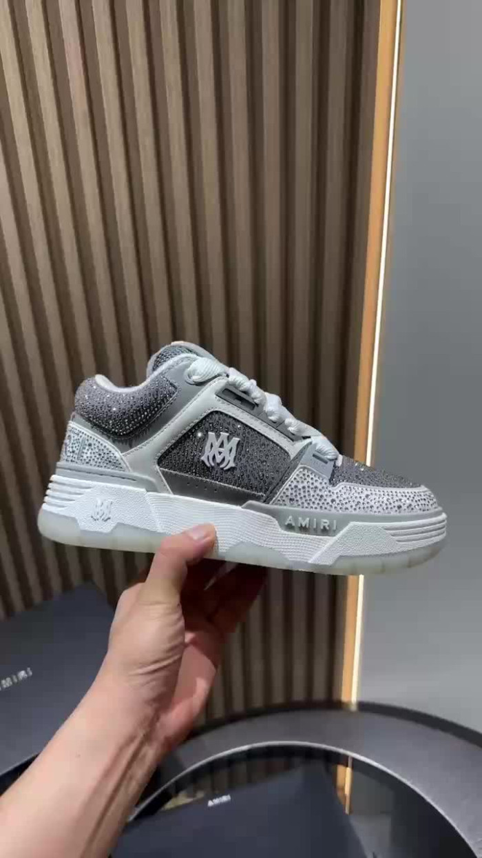 AM1R1 SNEAKERS