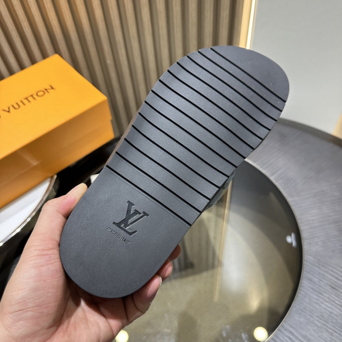 L&V SLIPPERS