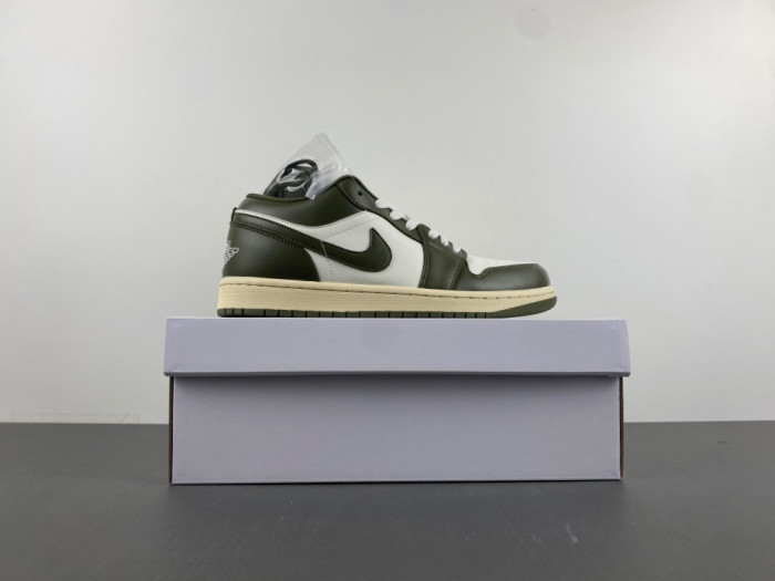 Air Jordan 1 Low DC0774-122