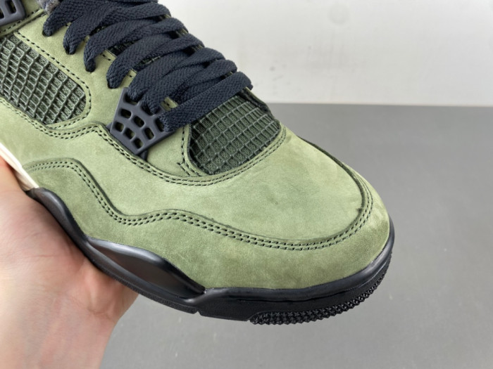 UNDEFEATED x Air Jordan 4 OG IB1519-200