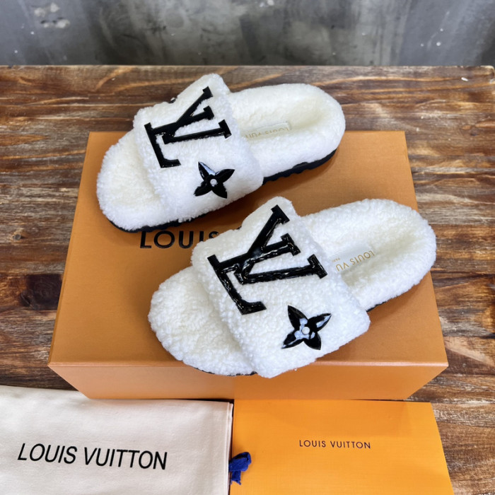 L&V SLIPPERS