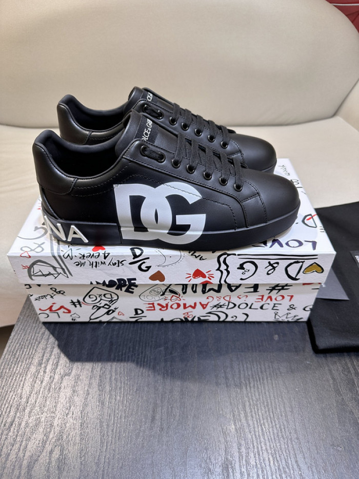 DG sneaker