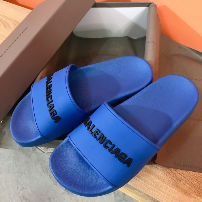 BLEN DESIGNER SLIPPERS