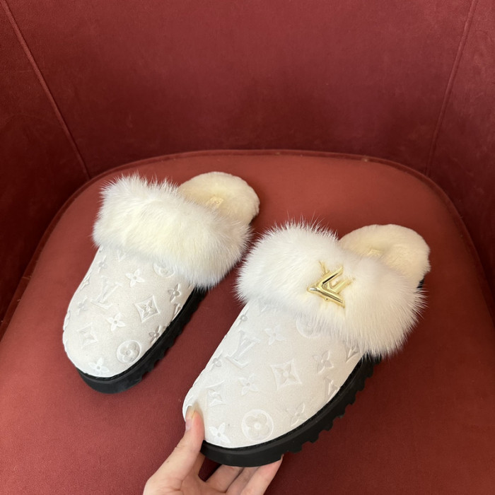 L&V SLIPPERS