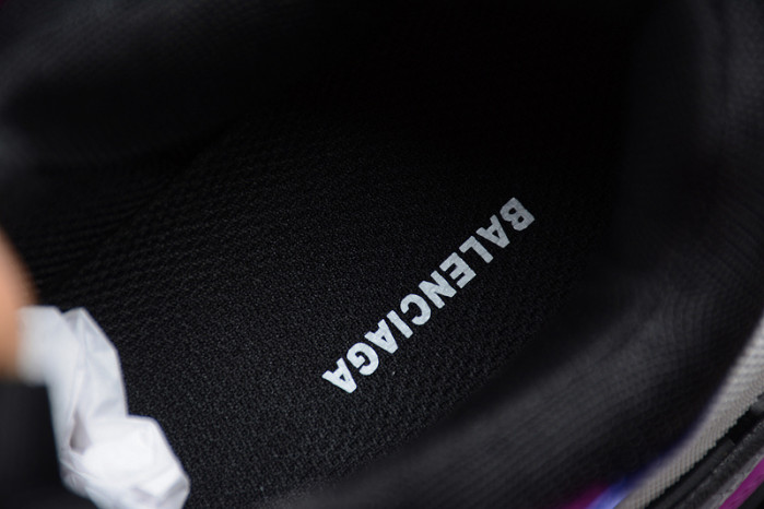 Balenciaga 524039 W2FW1 1976