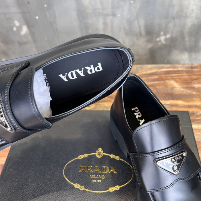 PRA designer sneaker