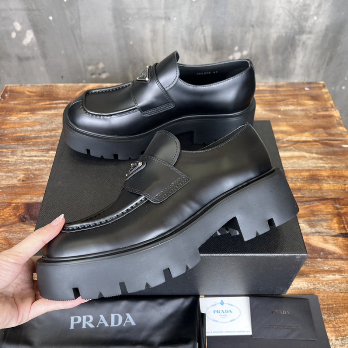 PRA designer sneaker