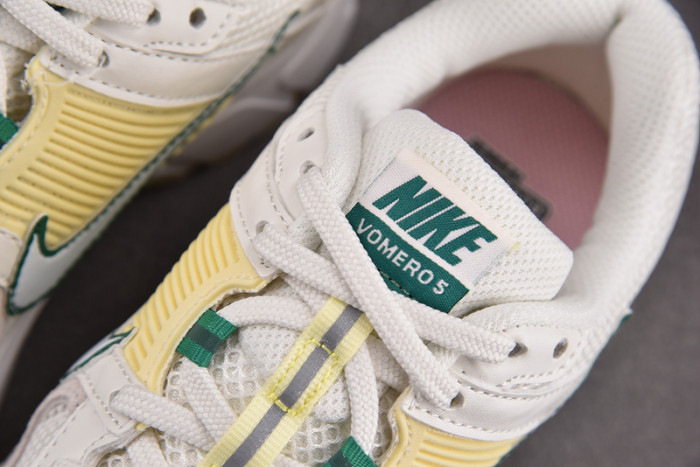 Nk Zoom Vomero 5 Malachite Alabaster FN8361-100