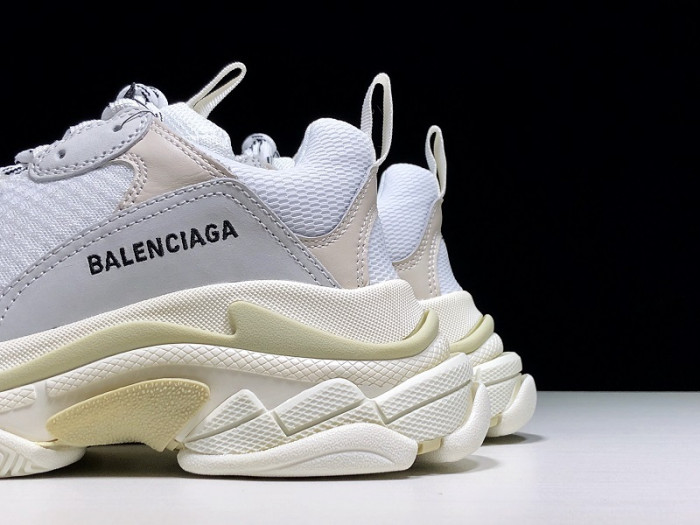 BLEN Triple S White 2019 524036W09E19000
