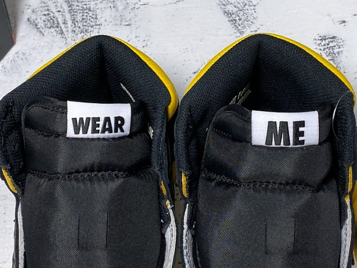 AIR JORDAN 1 RETRO HIGH OG NRG