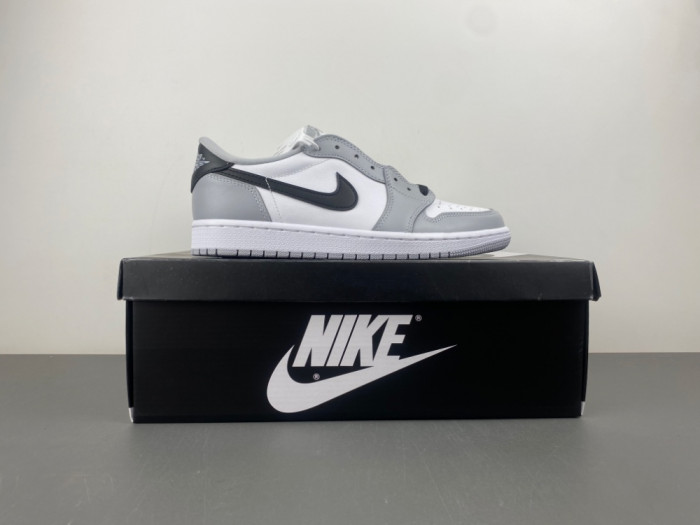 Air Jordan 1 Low OG “Black Toe” CZ0790-110