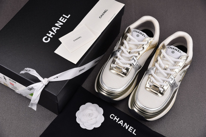 CHANEEL sneaker