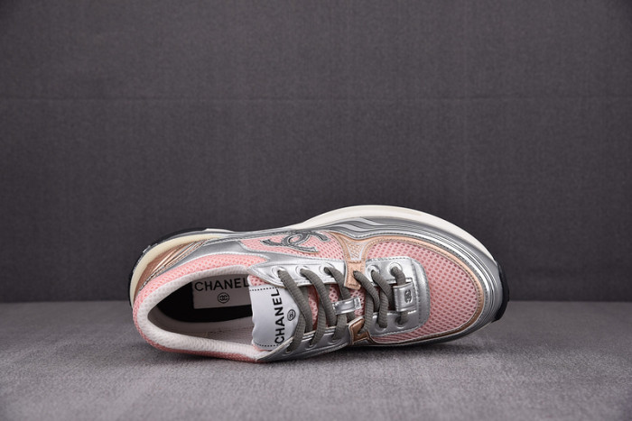 CHANEEL sneaker
