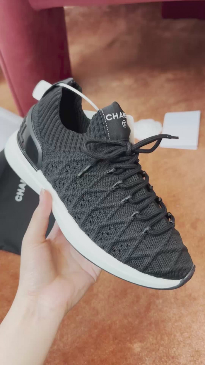 CHANEEL sneaker