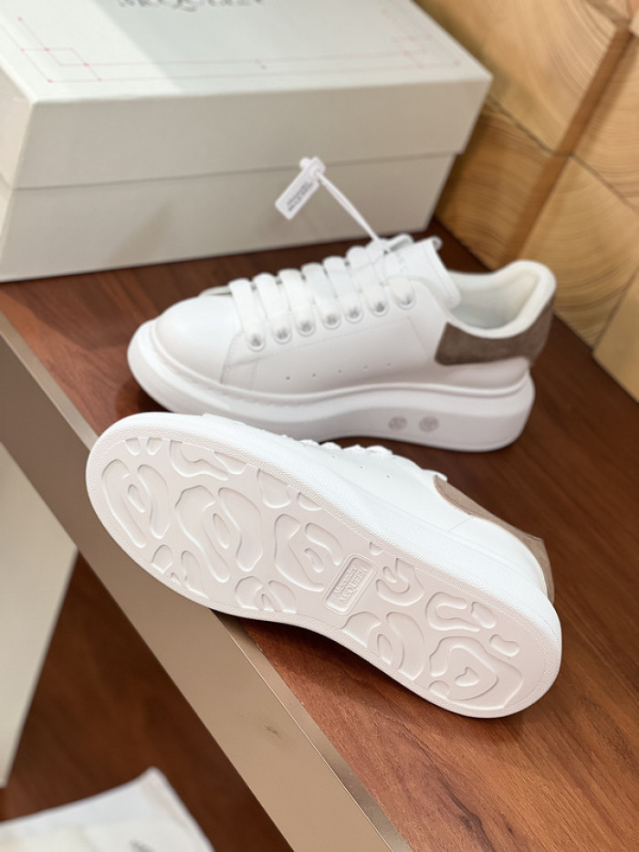 Alexander McQueen sneaker