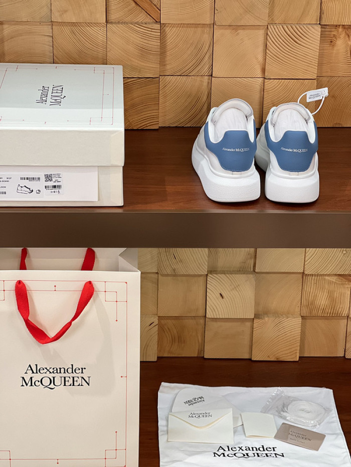 Alexander McQueen sneaker