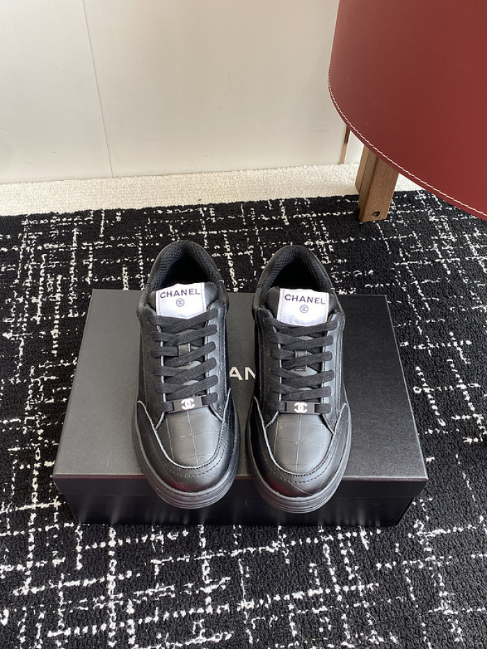 CHANEEL sneaker