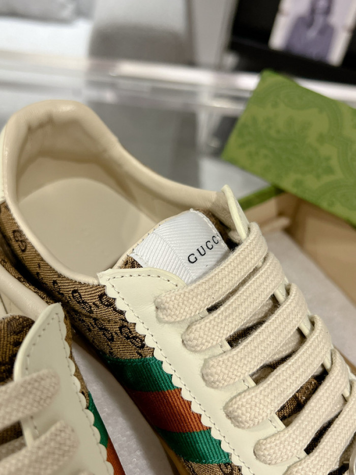 G*u*i sneaker