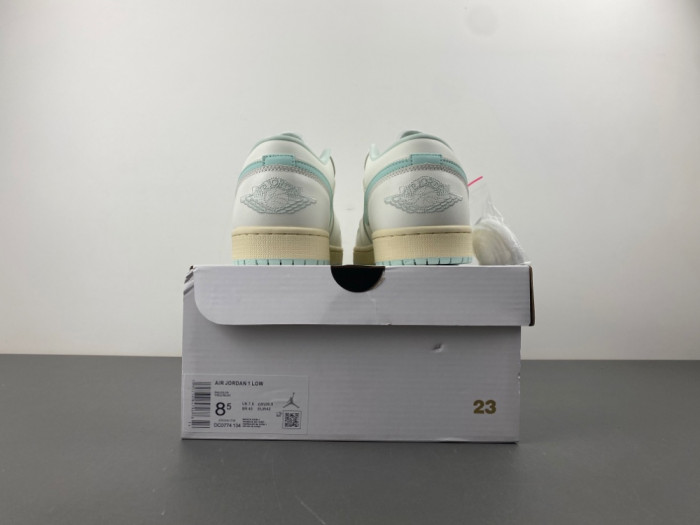 Air Jordan 1 Low DC0774-134