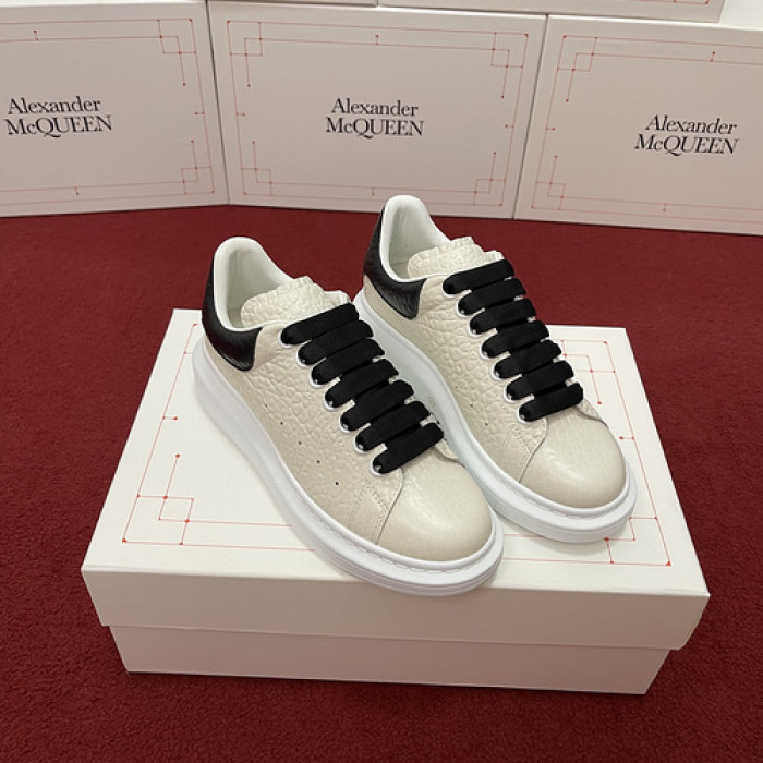 Alexander McQueen sneaker