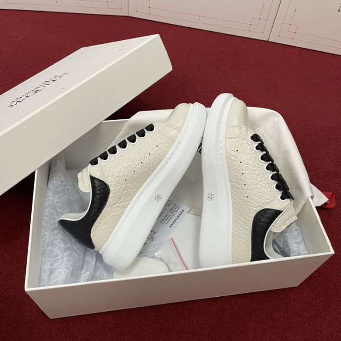 Alexander McQueen sneaker