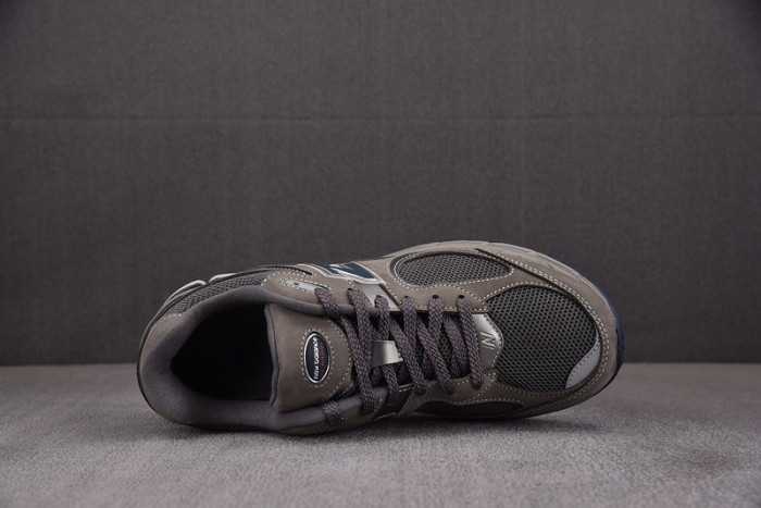 New Balance 2002R Light Grey ML2002RA