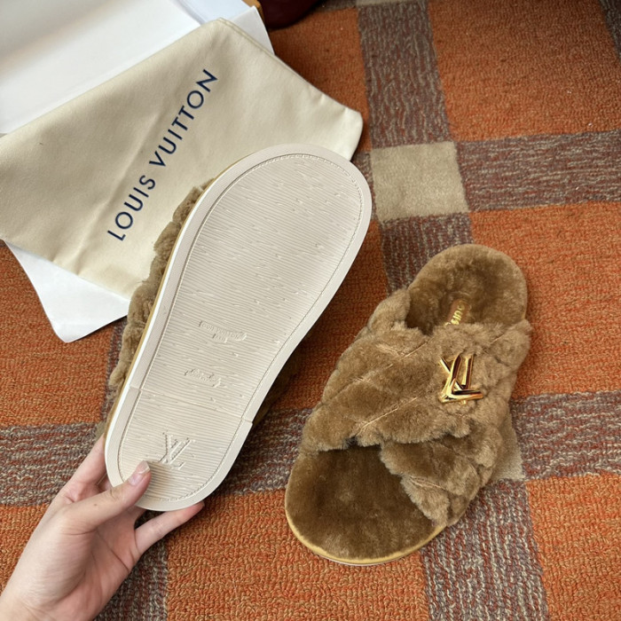 L&V SLIPPERS