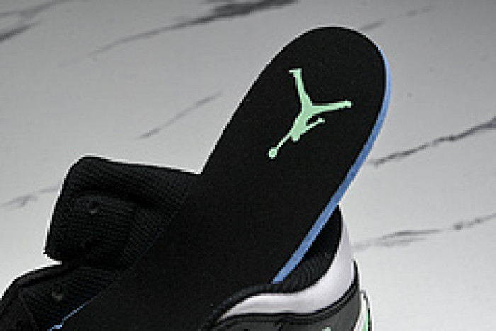 Air Jordan 1 Mid DQ8426-103