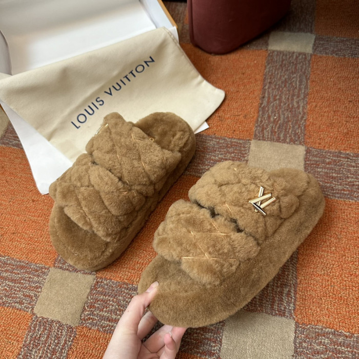 L&V SLIPPERS