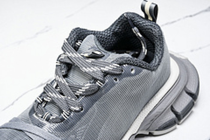 BLEN Phantom Sneaker