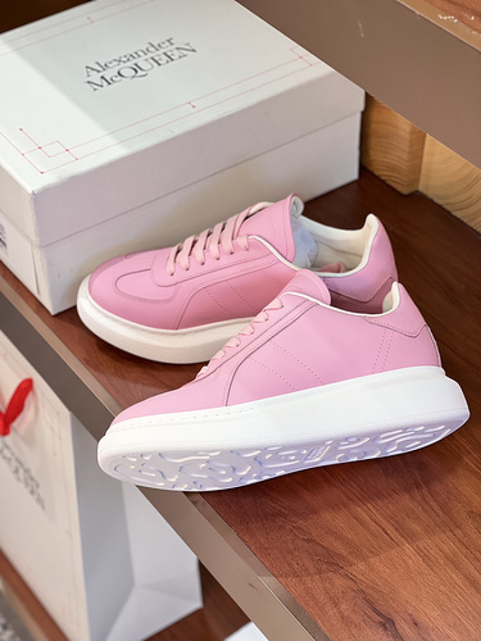 Alexander McQueen sneaker