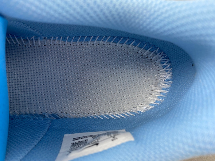 Nike Travis Scott x Nike Zoom Field Jaxx HQ3072-400